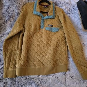 Patagonia Quilted Pullover in Yellow and Blue